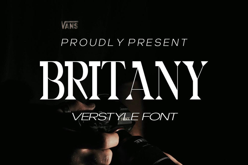 Шрифт Britany